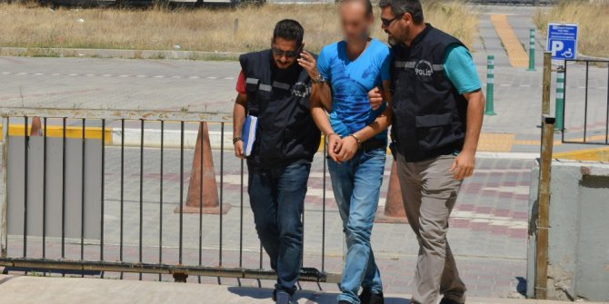 Yayaya çarptı, polisten kaçamadı