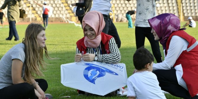 Damla Projesi ile gönüllere dokunuyorlar