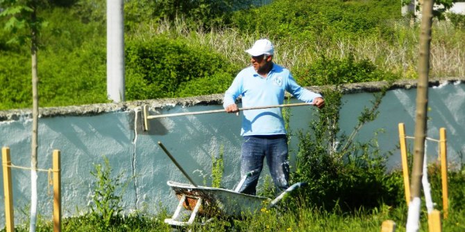 İzmit’teki okullarda çalışmalar sürüyor