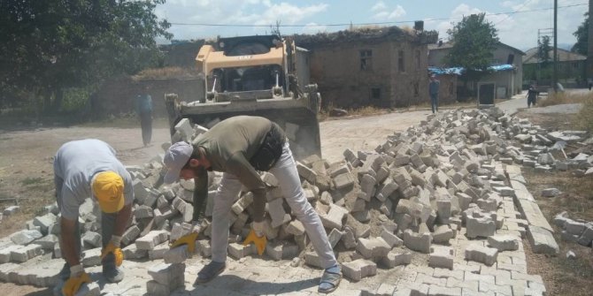 Seydişehir Belediyesi çevre düzenleme çalışmalarını sürdürüyor