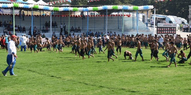 Geleceğin başpehlivanları Kurtdereli’de yetişiyor