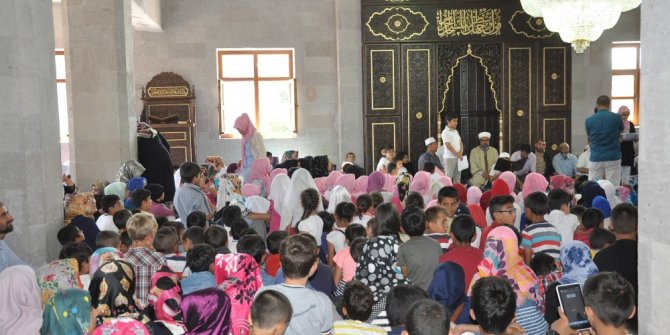 Kars’ta cami çocuk buluşması