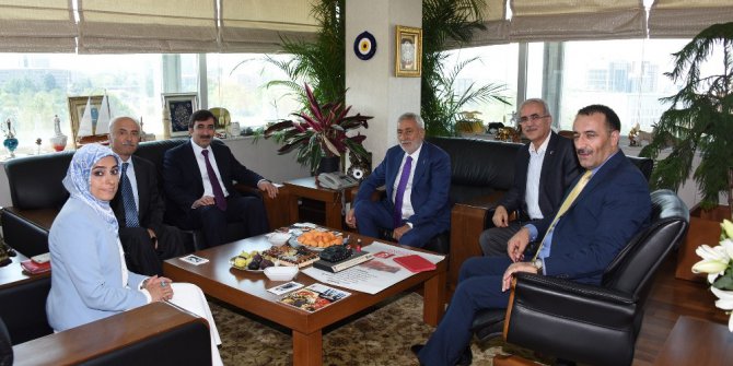 AK Parti Genel Başkan Yardımcısı Cevdet Yılmaz’dan TESK’e ziyaret