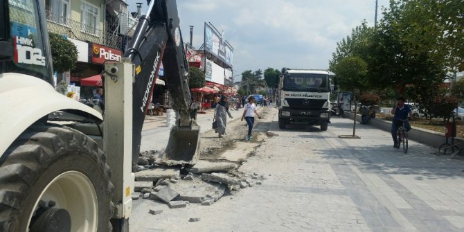 Tramvay yapım çalışmaları sürüyor