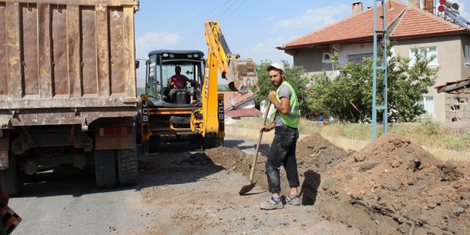 Gemerek’te doğalgaz çalışmaları sürüyor