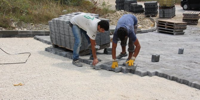 Akça sokak yenilendi