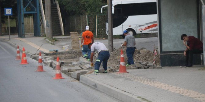 Yeşiltepe-Kepez yolunda ki cep ve duraklar yapılıyor