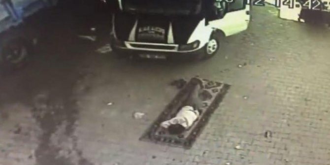 Kilim üzerinde uyurken kamyonetin ezdiği adam hayatını kaybetti