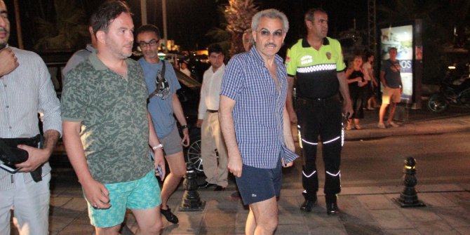 Bodrum sokaklarını elinde tesbihle gezen Suudi prensi kimse tanımadı