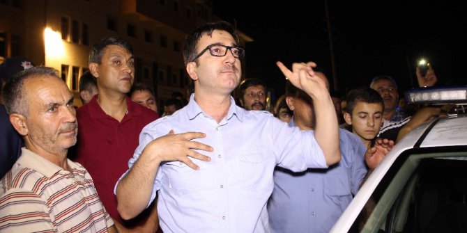 Ölümlü kaza vatandaşı sokaklara döktü