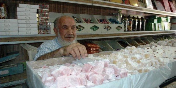 Spor olsun diye 25 yıldır işe yürüyerek gidip geliyor