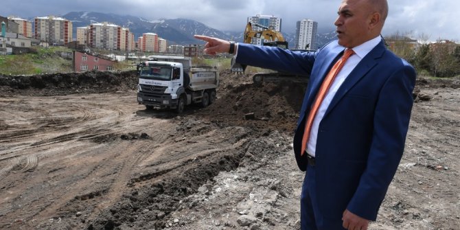 Üç Kümbetler’in hazinelerini ortaya çıkarıyorlar