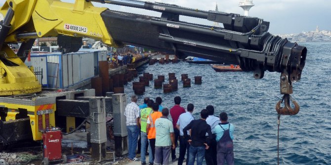 Üsküdar’da denizden erkek cesedi çıktı