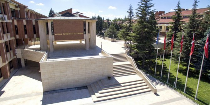 Başarılı öğrencilerin tercihi bu yıl da Anadolu Üniversitesi oldu