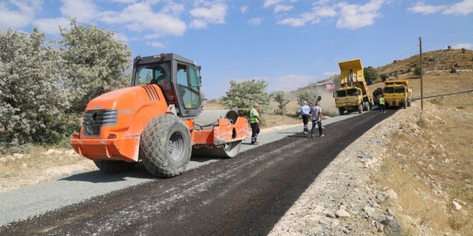 Mazgirt’te asfaltlama çalışmaları