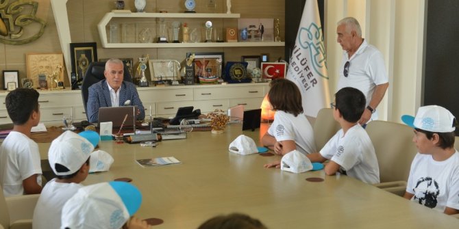 Bozbey: “Amatör spor kulüpleri çocukları spora yönlendirmeli”