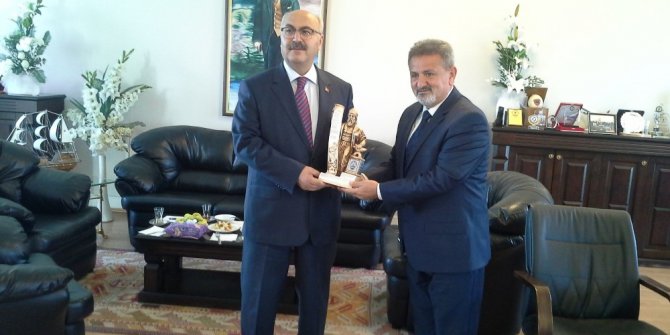 Aydın Valisi Köşger, “Her zaman esnaf ve sanatkarlarımızın yanındayız”