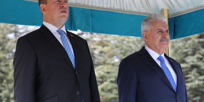 Başbakan Yıldırım, Estonya Başbakanı Juri Ratas’ı resmi törenle karşıladı