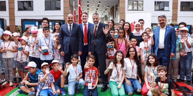 BTK çalışanlarının çocukları da ’Yarını Kodlayanlar’ arasına katıldı