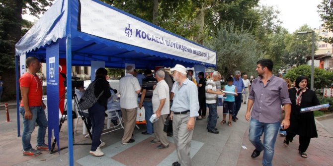 Deprem Çalıştayı öncesinde vatandaşlar deprem konusunda bilinçlendiriliyor