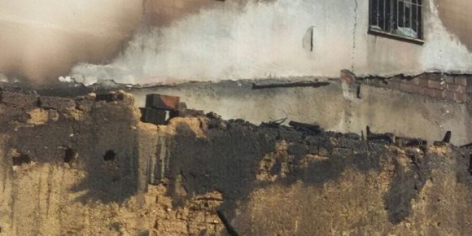 Evde çıkan yangın maddi hasara neden oldu