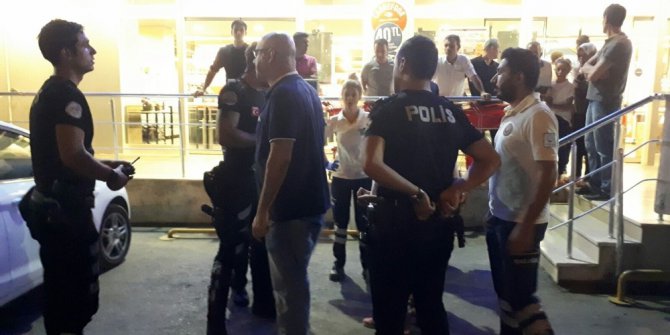 Trafik tartışması alışveriş merkezine sıçradı