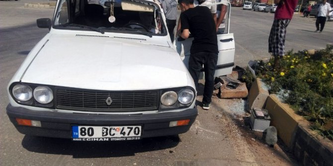 Polis aracının da karıştığı kazada 1 kişi yaralandı