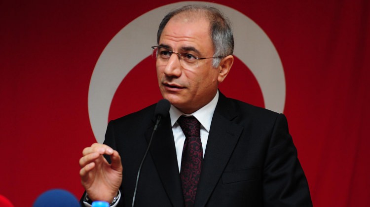 Efgan Ala: Mahkeme kadıya mülk değildir.