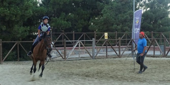 Gebzeli çocuklar ata sporuyla tanışıyor