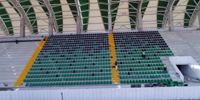 Akhisar Belediyespor 1 haftada yaklaşık 2 bin kombine satışı yaptı