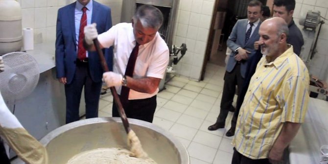 Vali kebabından sonra vali helvası