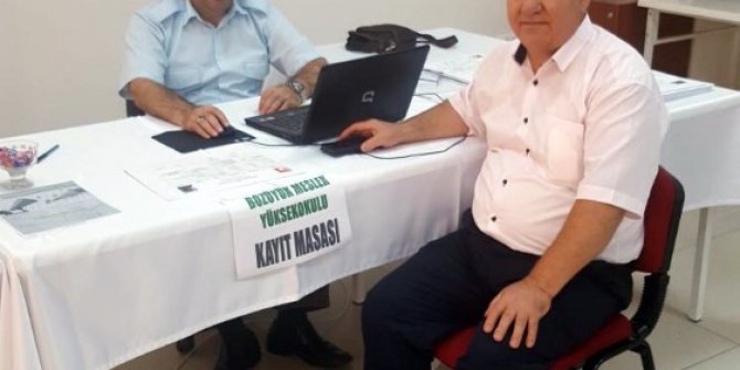 53 yaşında üniversite öğrencisi olmanın heyecanını yaşadı