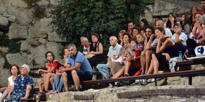 Atıf Yılmaz gösterimleri başladı