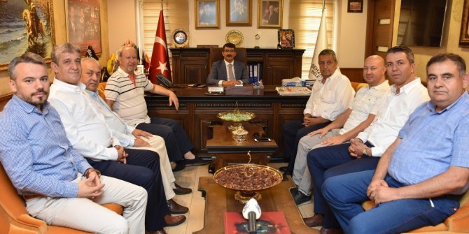 Başkan Çelik’ten "Kurban vekaletinizi Türk Kızılay’ına verin" çağrısı