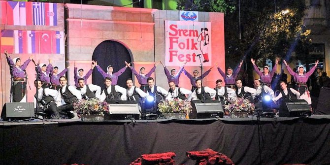 Tepebaşı halk dansında Türkiye’yi temsil etti