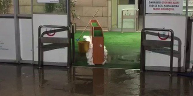 Acil servisi su bastı