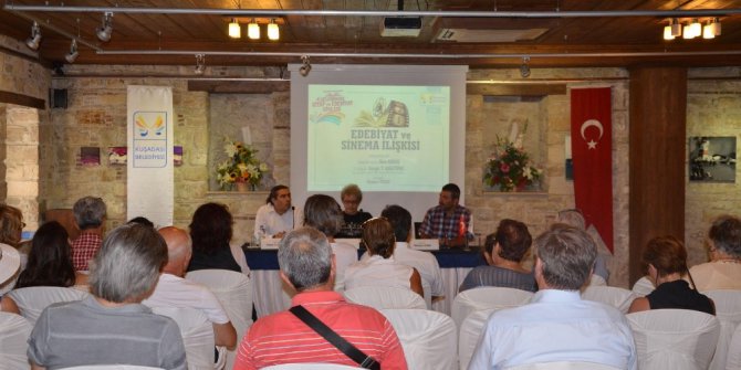 Kuşadası’nda ’Edebiyat ve Sinema İlişkisi’ konulu panel düzenlendi