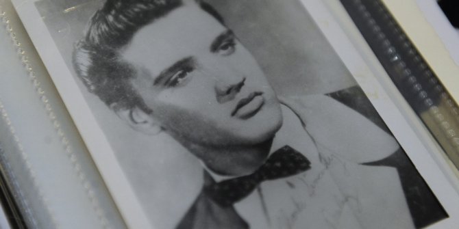 Rock’n Roll’un kralı Elvis Presley ölümünün 40. yıl dönümünde anılıyor