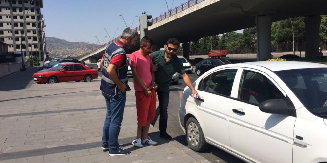 Oto fareleri polisten kaçamadı