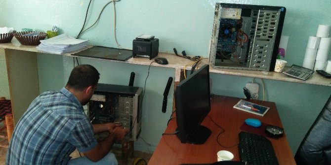 Yasa dışı bahis oynatan iş yerine operasyon