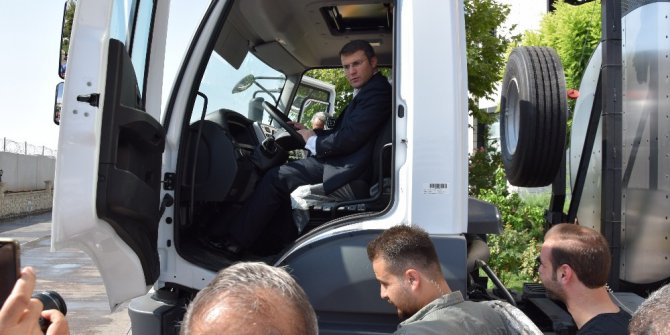 Viranşehir Belediyesi Öz Kaynaklarıyla Asfalt Distribütörü Aldı