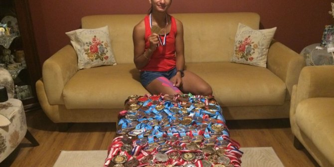 5 yıla üç dünya şampiyonluğu, 102 madalya sığdırdı