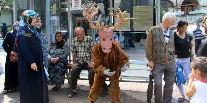 ’Geyik’ dağdan indi, otobüse bindi