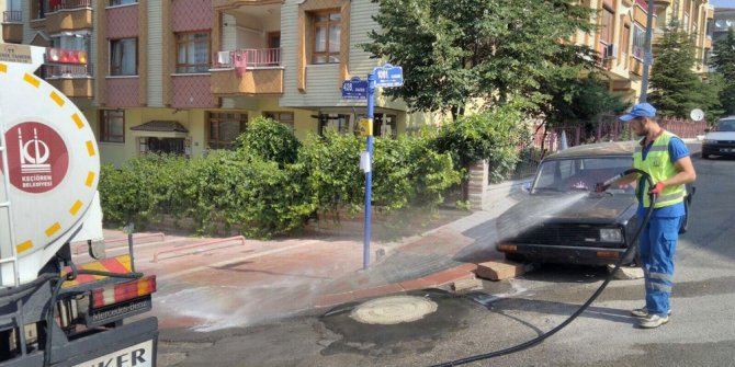 Keçiören’in "Baypas" temizlik ekibi iş başında