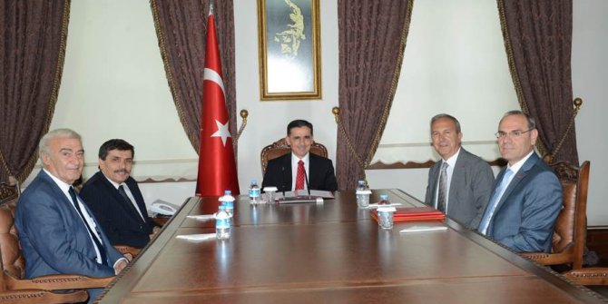 Ankara Valisi Topaca, hayırsever Reha Kora ile okul protokolü imzaladı