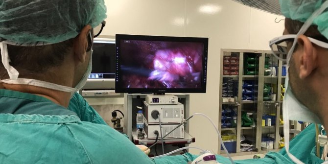 FÜ’de 3 boyutlu Laparoskopik sistemle ameliyatlar daha başarılı yapılıyor