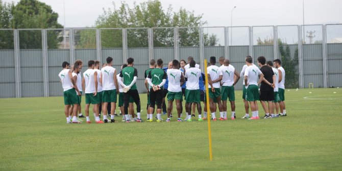 Paul Le Guen: “Hala oyuncu bekliyorum”