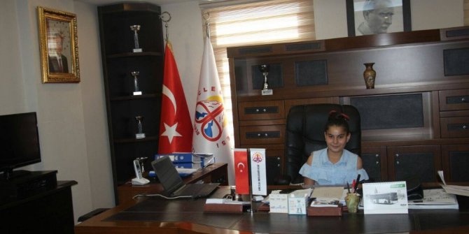 Dicle Kaymakamı, kaymakam olmak isteyen Beyza’yı ağırladı