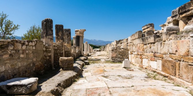 Moda öğrencileri Tripolis Antik Kenti’nde Ege’ye dokunacak