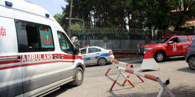 Erzurum’da askeri karargahta çıkan yangın paniğe yol açtı